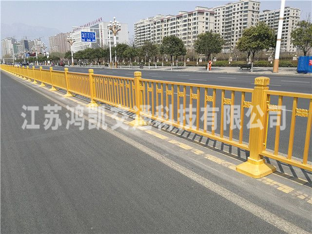 道路护栏：道路护栏分为哪些类型?